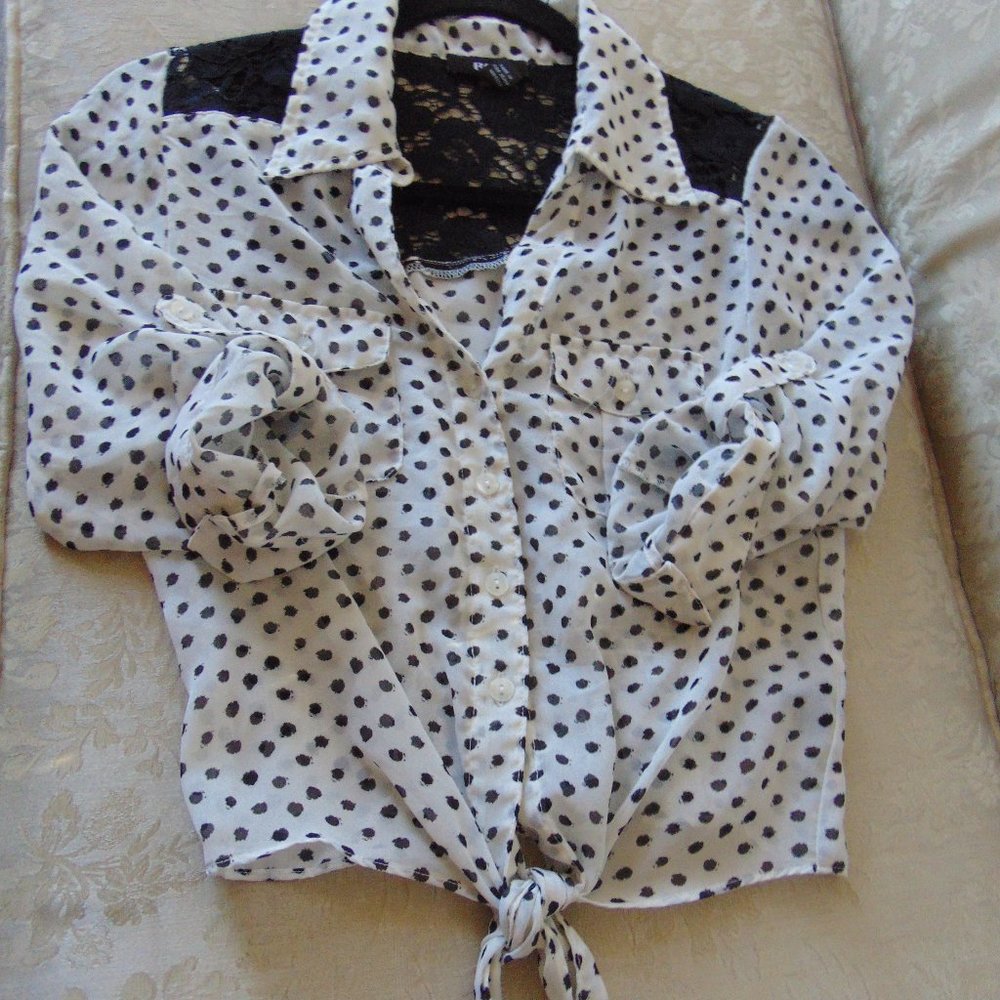 Pin-Up Style White/Black Polka Dot Blouse Size Small Front Tie Rockabilly